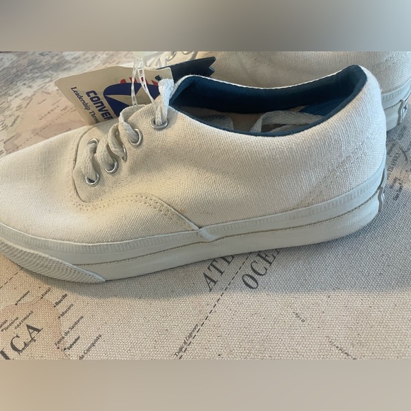 🆕Converse Deadstock Vintage Shoes Canvas Lace Up Size 5 NWT - Picture 4 of 11